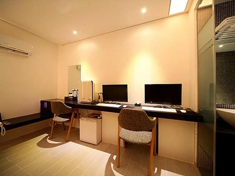 Lusso Hotel - photo 10