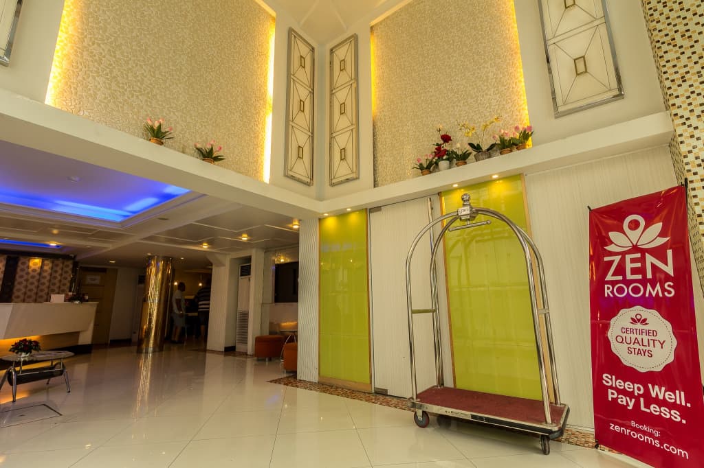 UPAR Hotels Sukhumvit 11 Nana - photo 11