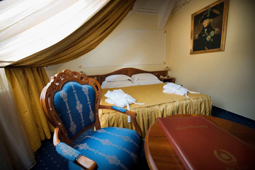 Hotel General Old Town Prague - photo 4