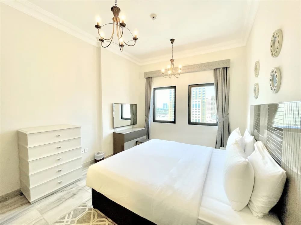 Spacious Marbella 2BR With Scenic Views - photo 3