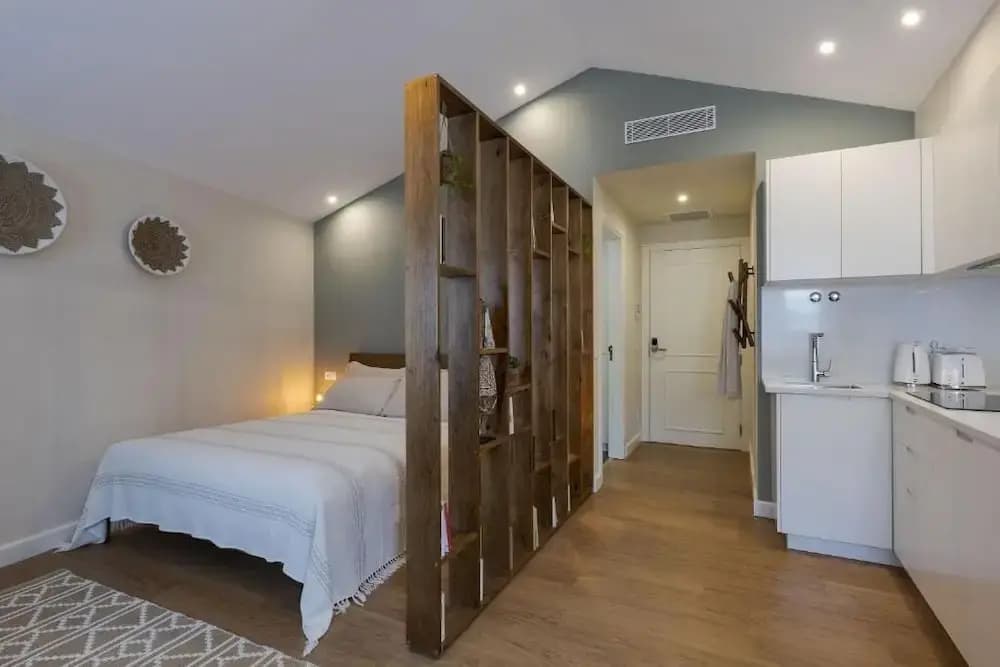 Peixeira Studios and Apartments - photo 10
