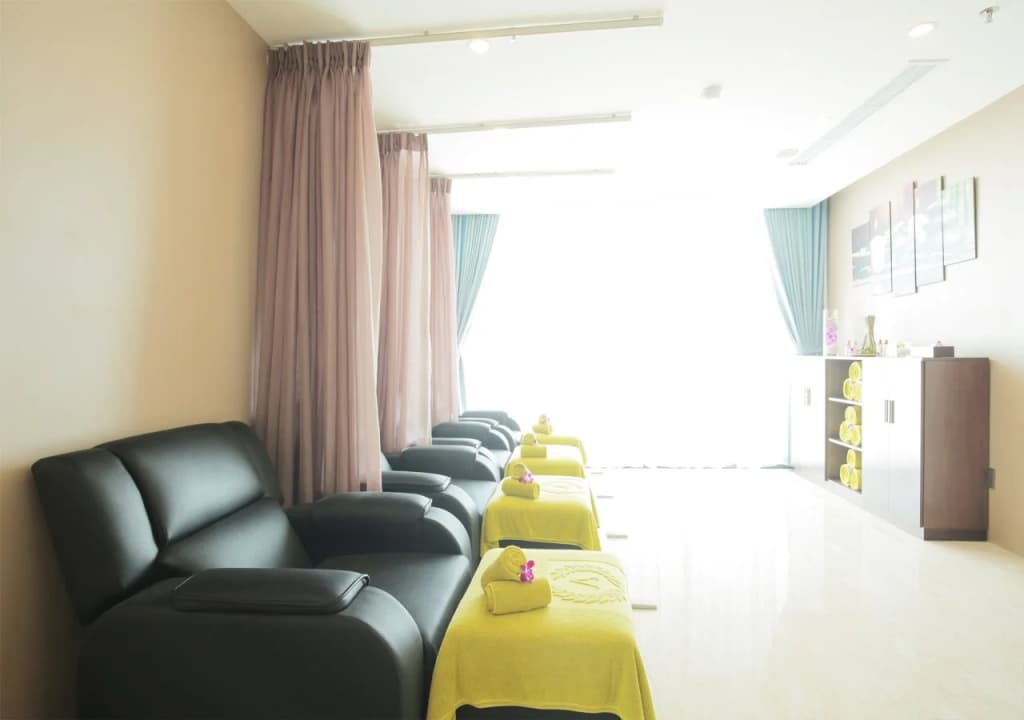 Yarra Ocean Suites Danang - photo 20