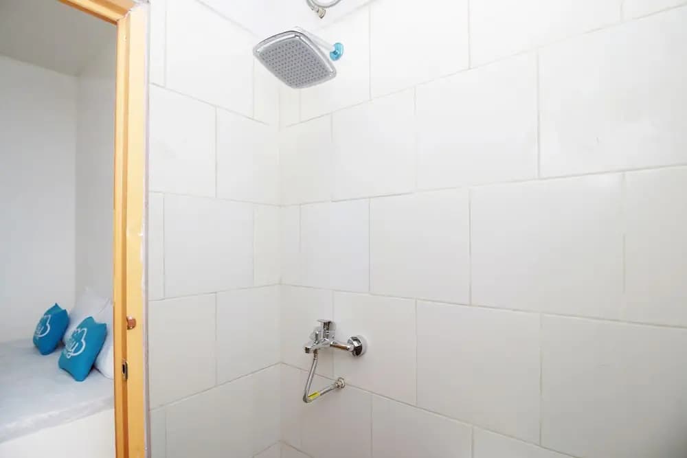 Airy Eco Syariah Kebon Jeruk H Paeng 12A Jakarta - photo 8