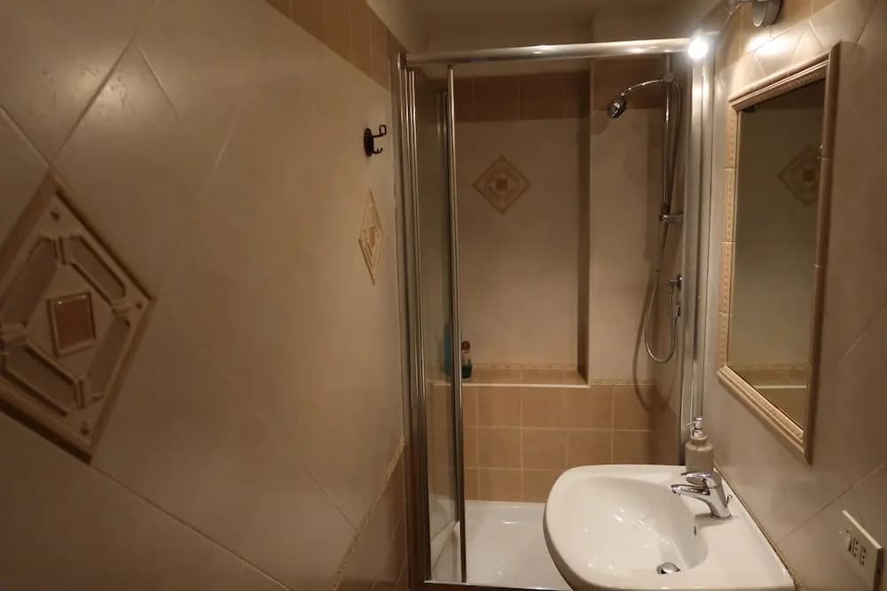 G.G. Bed and Breakfast - photo 8