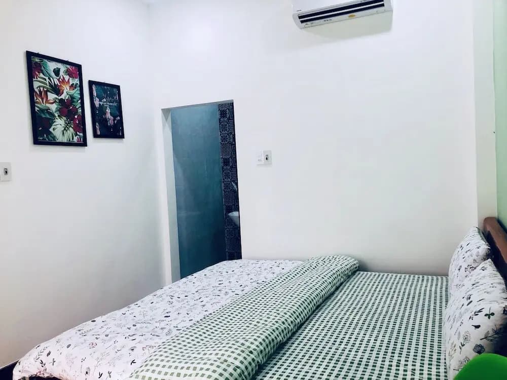 L hostel - photo 5