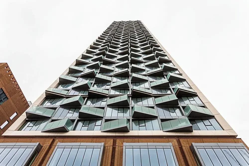 Two Bedroom Luxury Retreat At North Acton, London - photo 4