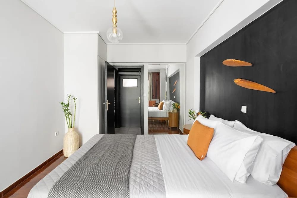 Fresh Detailed Stylish Apt at Acropolis - photo 3