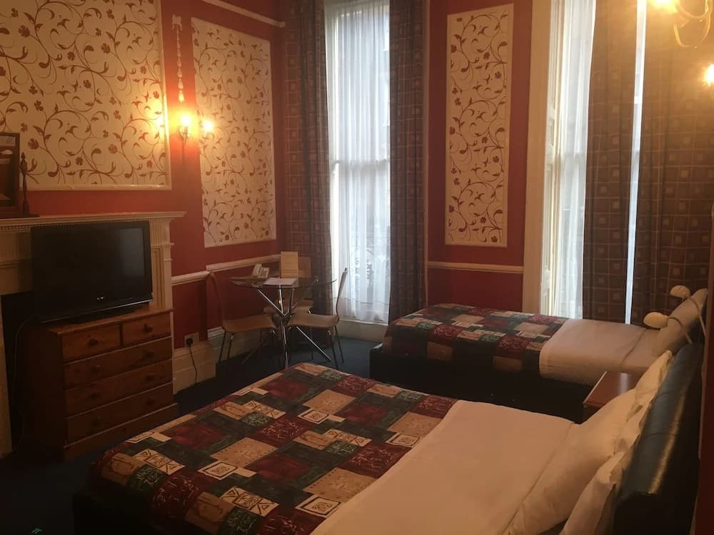 Hadleigh Hotel - photo 23