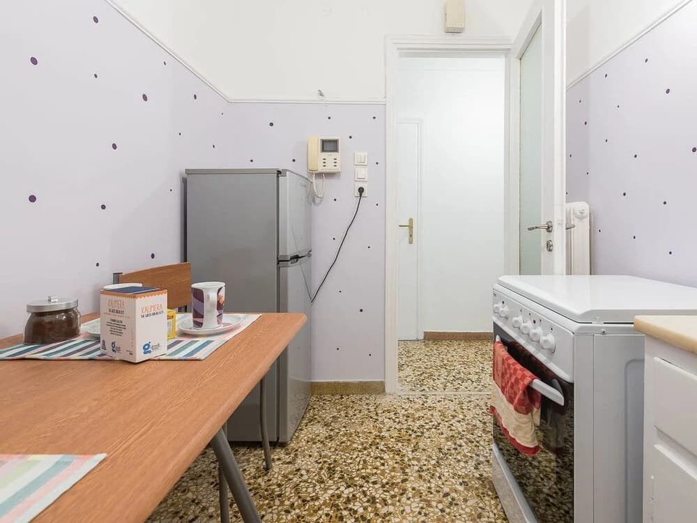 Spacious and Stylish Home in Central Athens by Cloudkeys - photo 12