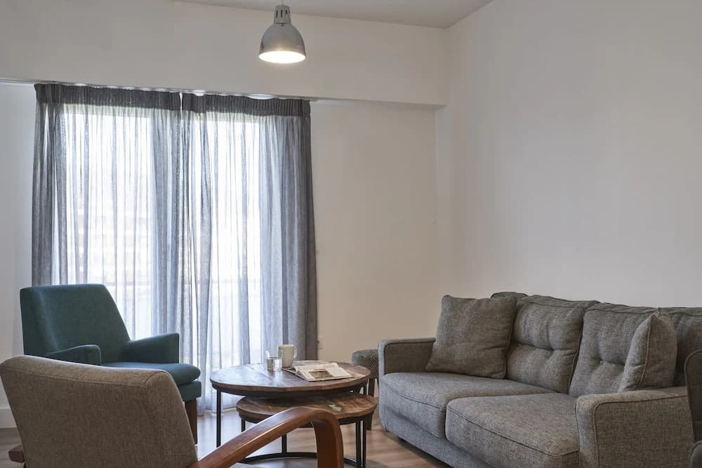 Urban Heights 2BD Apartment - photo 4