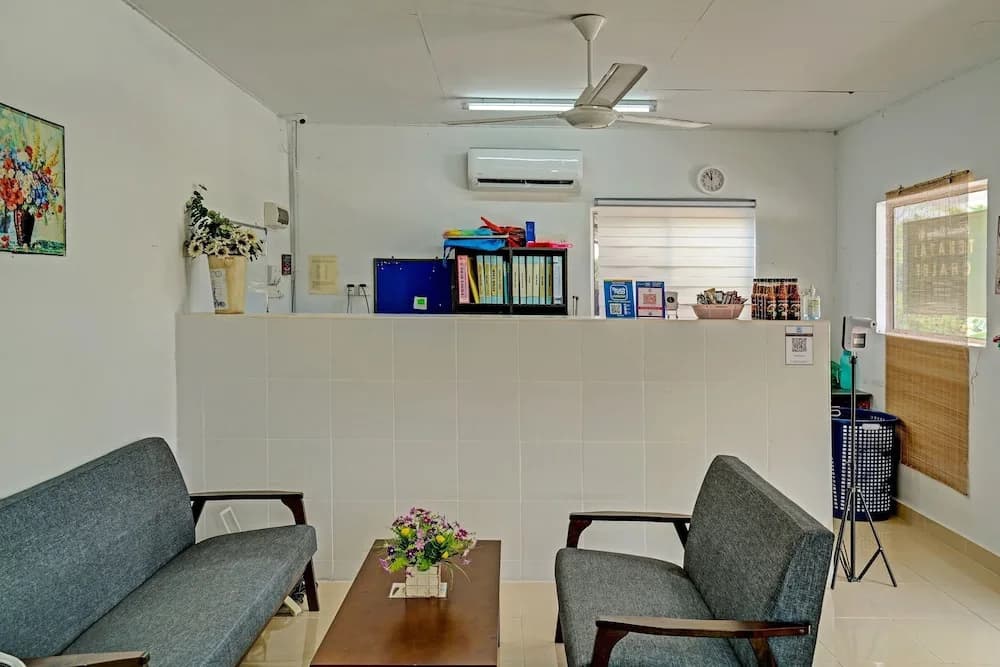 Capital O 90423 Teratai Chalet - photo 9