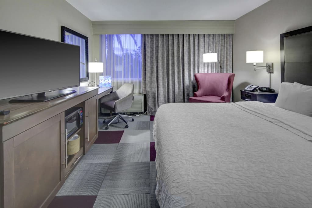 Hampton Inn Miami-Coconut Grove/Coral Gables - photo 4