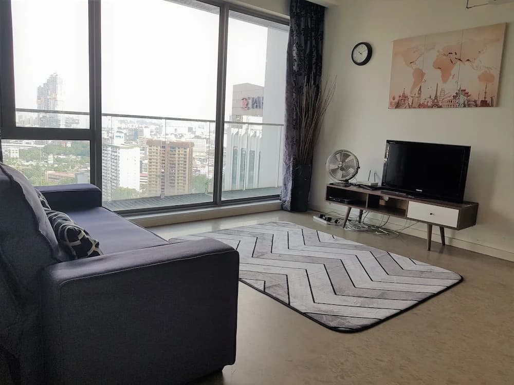 Fairlane Residences  by Sarah's Lodge - photo 7