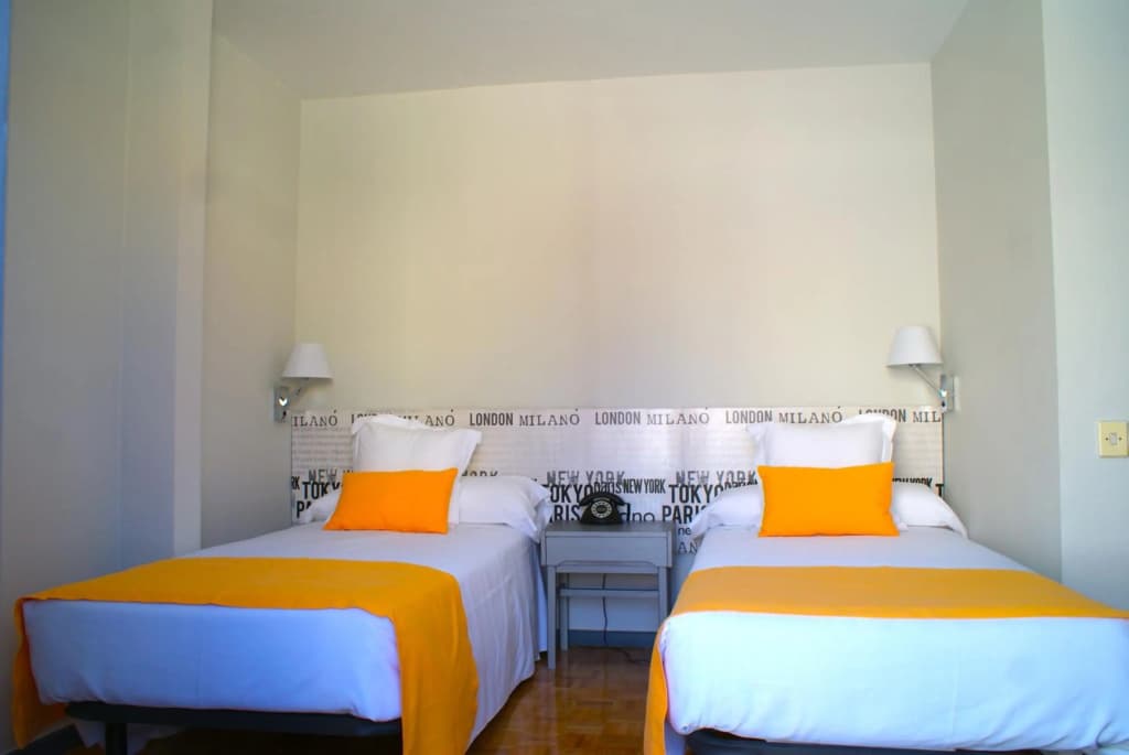 Anaco Hotel - photo 5