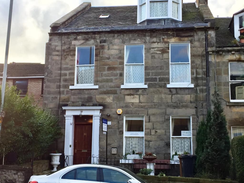 16 Pilrig Guest House - main photo