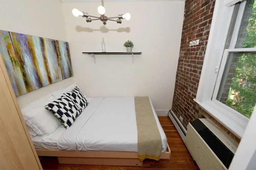 Charming 3-bedroom Apartment in Midtown West - photo 5