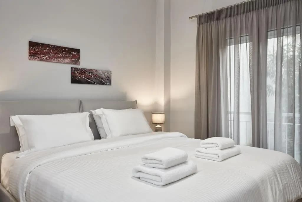 Charming Studio Apartment - photo 1