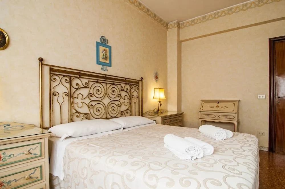 Aurelio&Vaticano Elegant Flat - photo 4