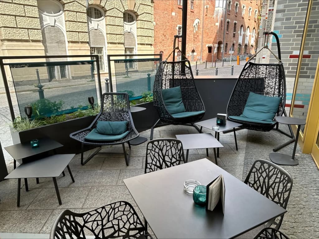 Motel One Berlin-Ku'Damm - photo 16