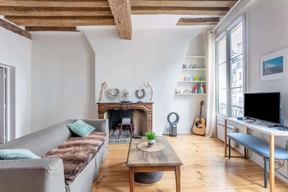 Bright 1-bedroom Flat, 2min From Saint-paul Metro - photo 1