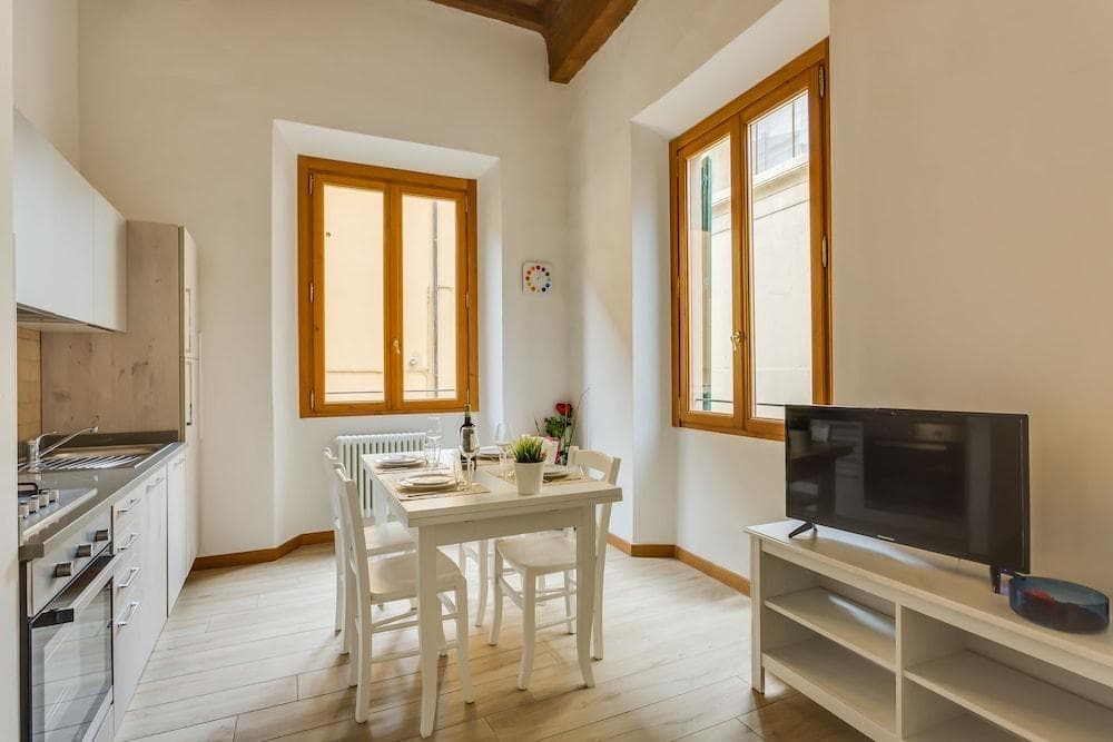 Florence Apartments - photo 26