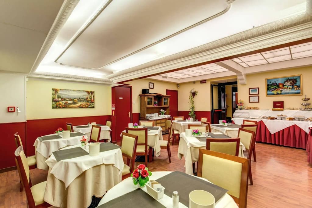 Flower Garden Hotel Rome - photo 17