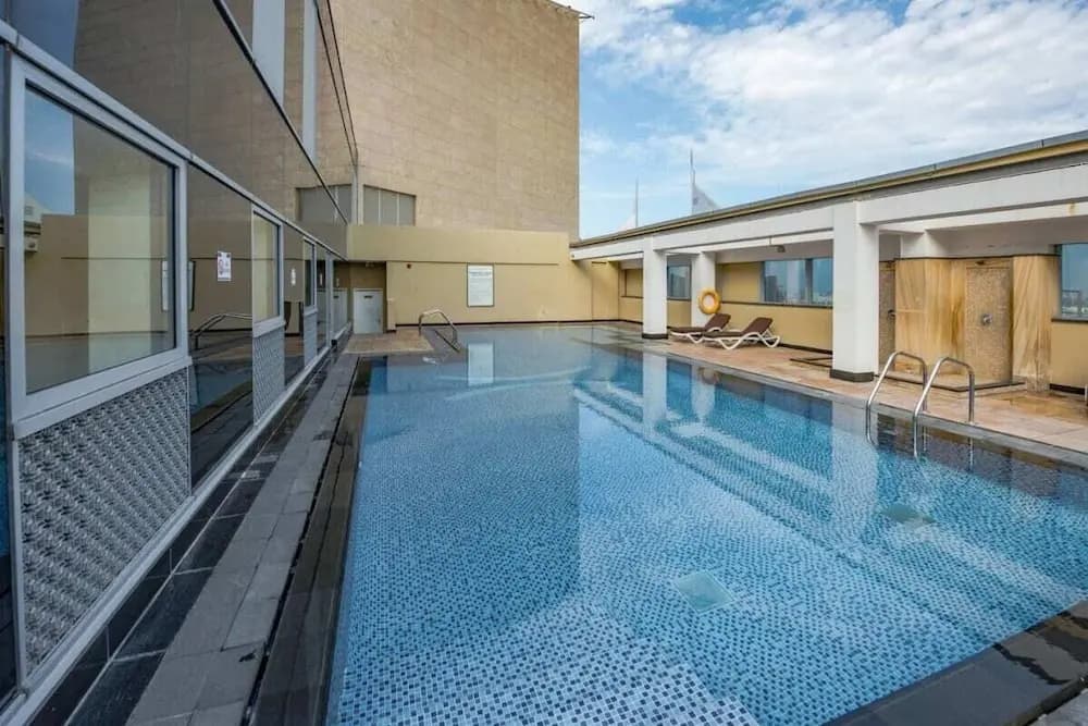 Luxury Apartment Steps Away From Everything - photo 11