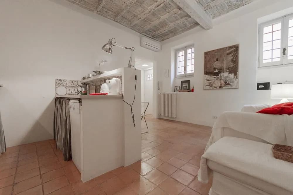 Gonfalone Apartment - photo 11