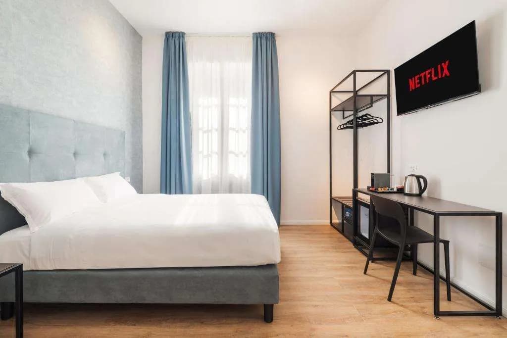 Adelante Rooms - photo 2