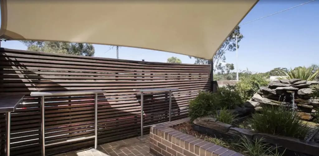 Melton Hotel - photo 12