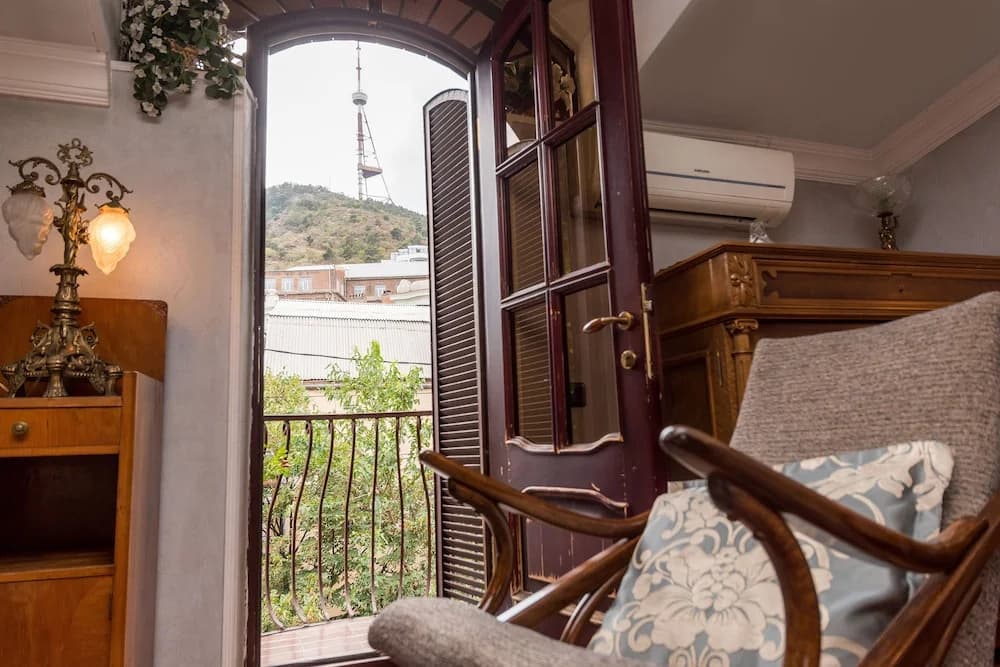 Lia's Guest House - photo 8