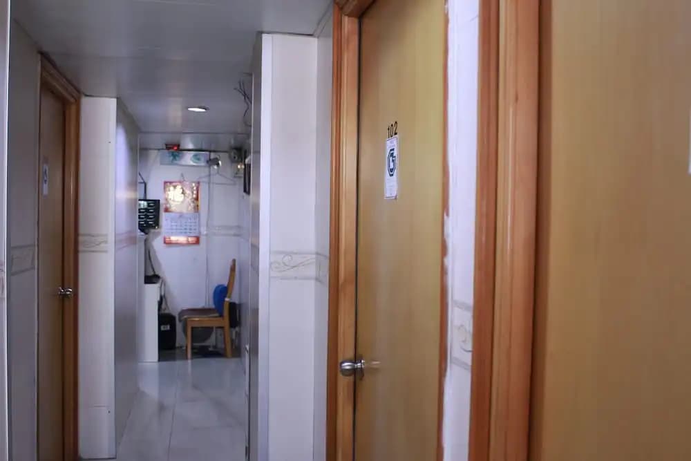 Train Inn - photo 11