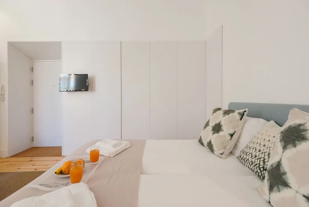 JOIVY Chic studio w/city view in Santa Catarina, 10mins from São Bento Palace - photo 3