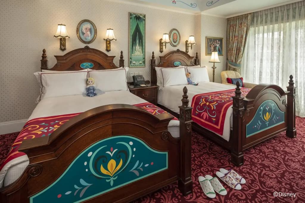 Hong Kong Disneyland Hotel - photo 6
