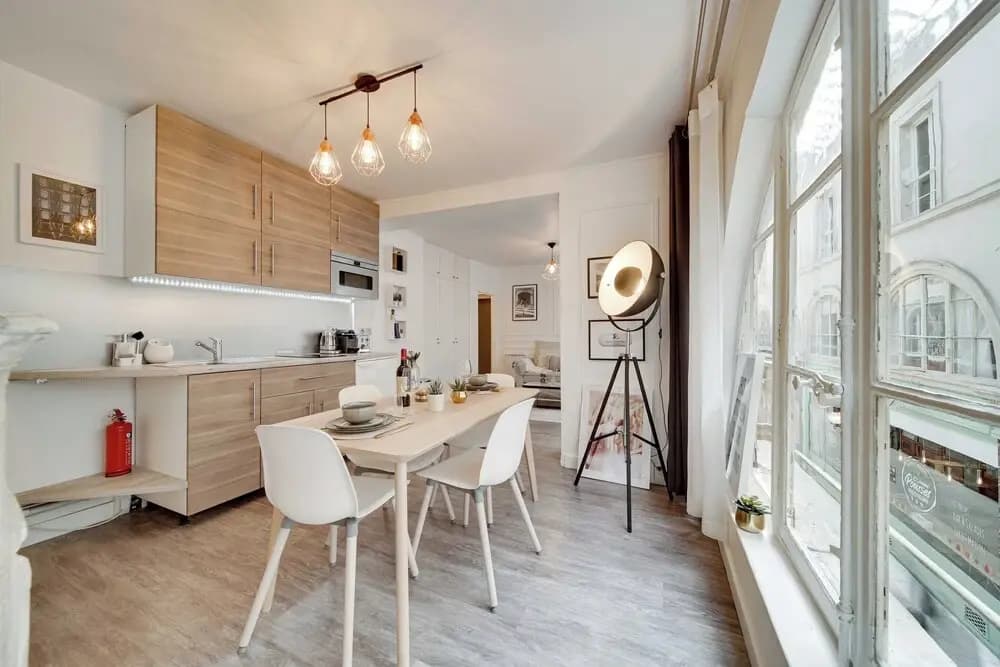 Amazing Historical Parisien Apartment Next TO Louvre Area ! - 1 - photo 13