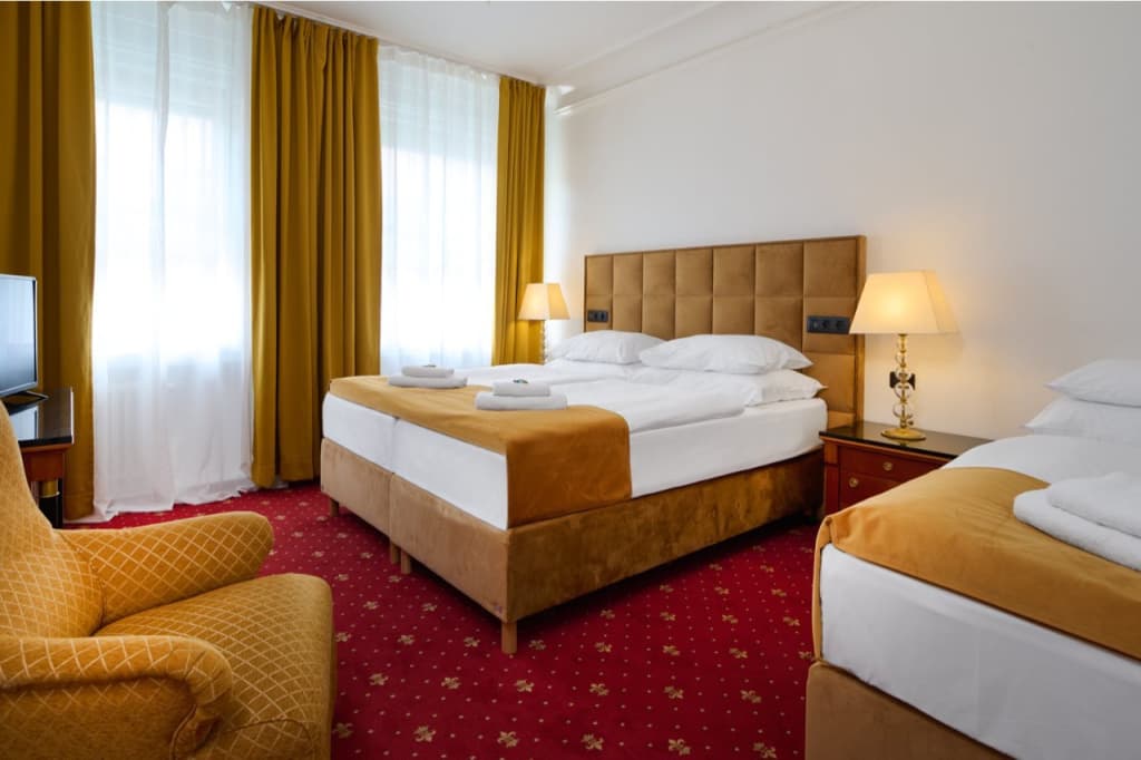 Hotel Bologna - photo 47