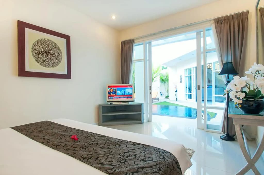 Awila Villa Kuta - photo 7