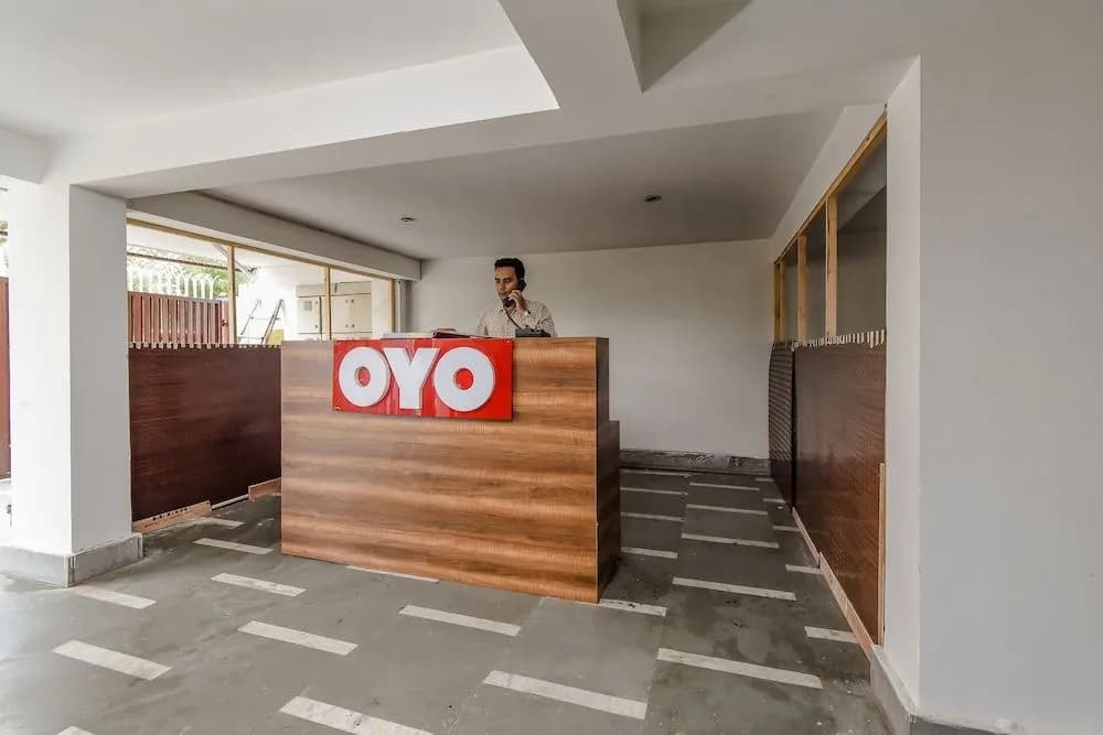 Shiva Inn By OYO Rooms - photo 12