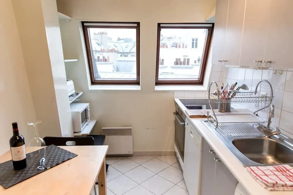 Coquelicot Delightful 1 Bedroom Apt Near Eiffel Tower - photo 16