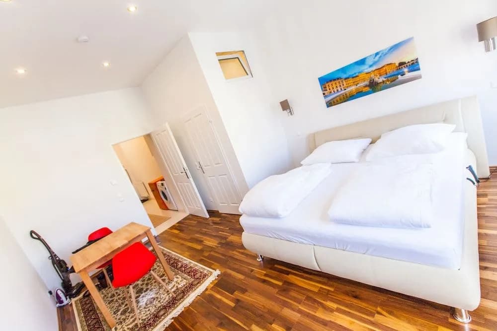 City Apartment by Stadthalle - photo 3