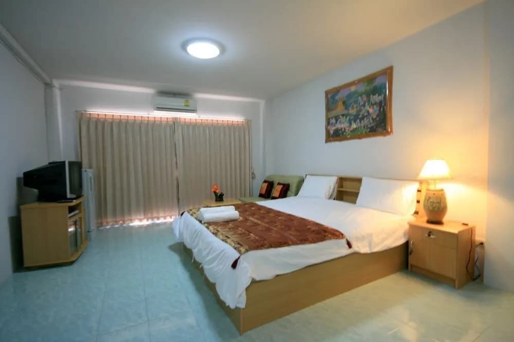 Malee Beach Guest House - photo 4