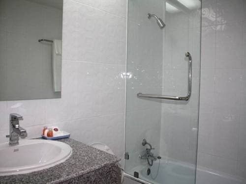 First Hotel Bangkok - photo 7