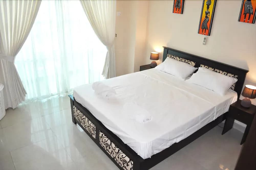 Modern Beachside Luxury - photo 2