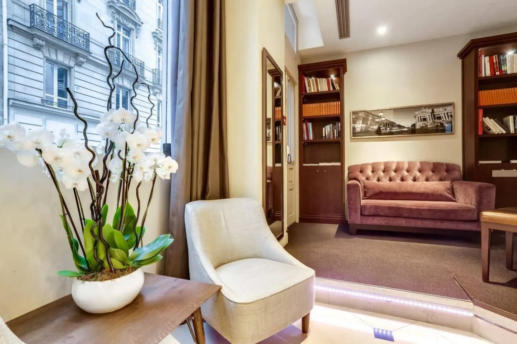 Le 12 Hotel - photo 2