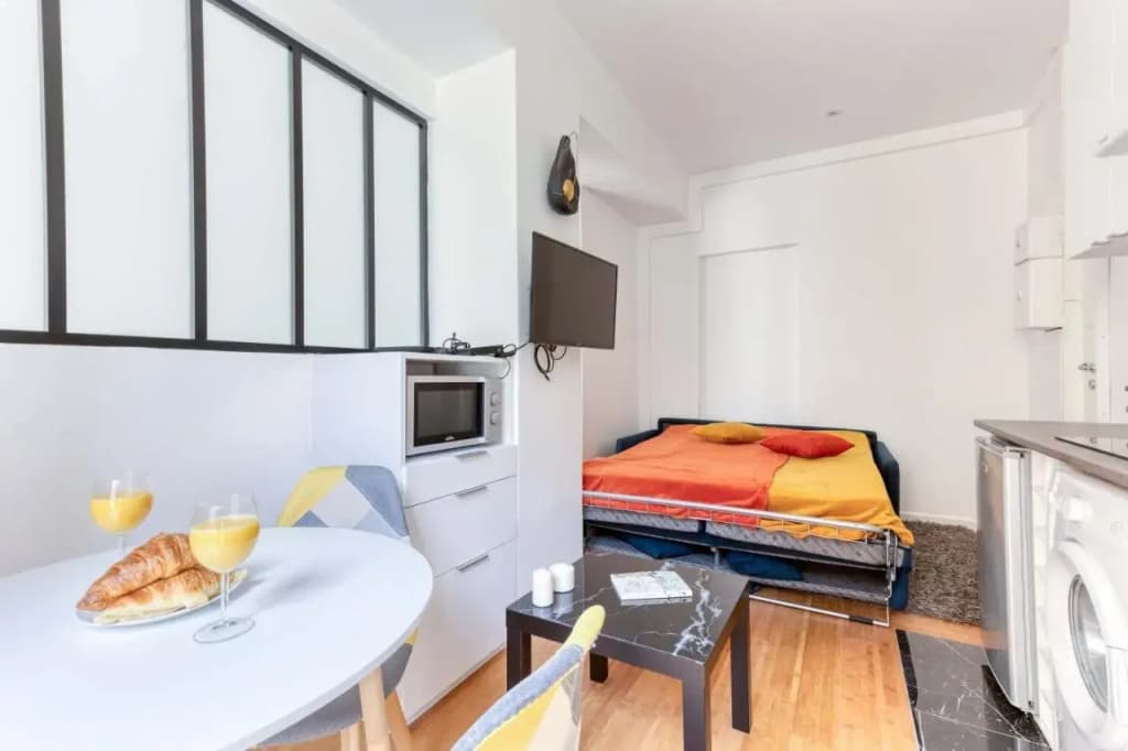 New Large Studio in the Heart of Paris 12 - photo 11
