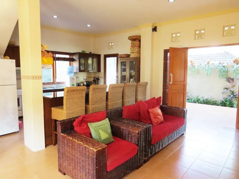 Sama's Cottages and Villas - photo 2