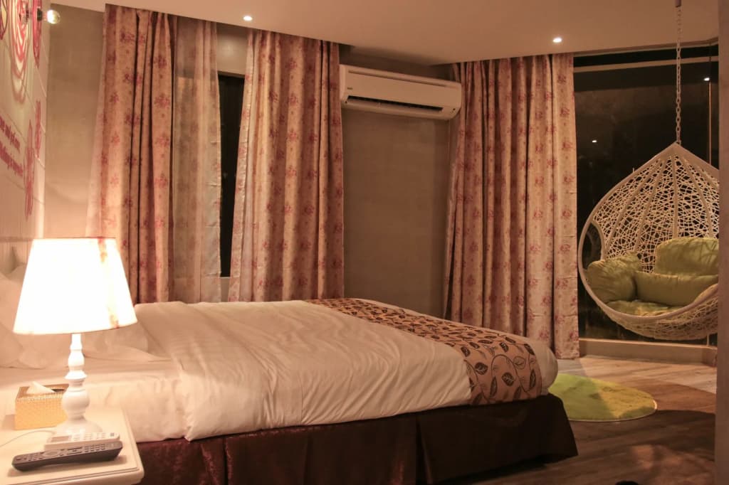 Just In Hotel - photo 1