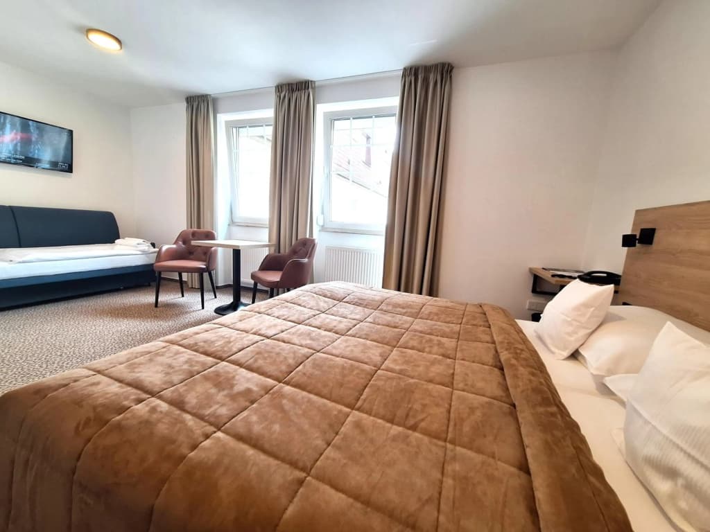Hotel Avion - photo 6