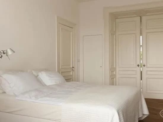 Museum City Centre Apartment - photo 3