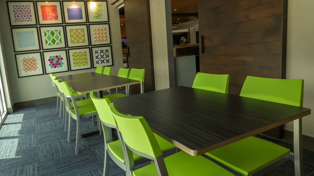 Holiday Inn Express & Suites Miami Airport East by IHG - photo 29